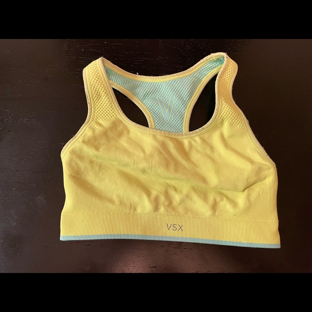 Reversible sports bra